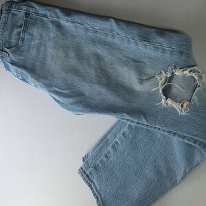 Levi’s Wedgie Straight Jeans High Waisted in Tango Fray Light Wash Distressed 28